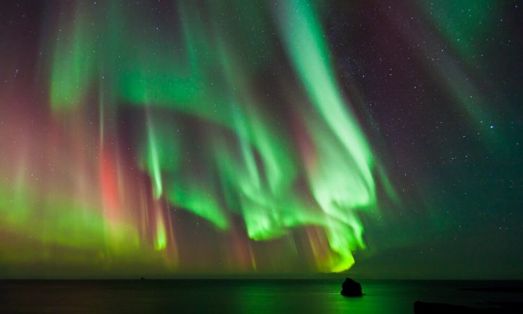 Descubra como planejar uma viagem inesquecível para ver a Aurora Boreal